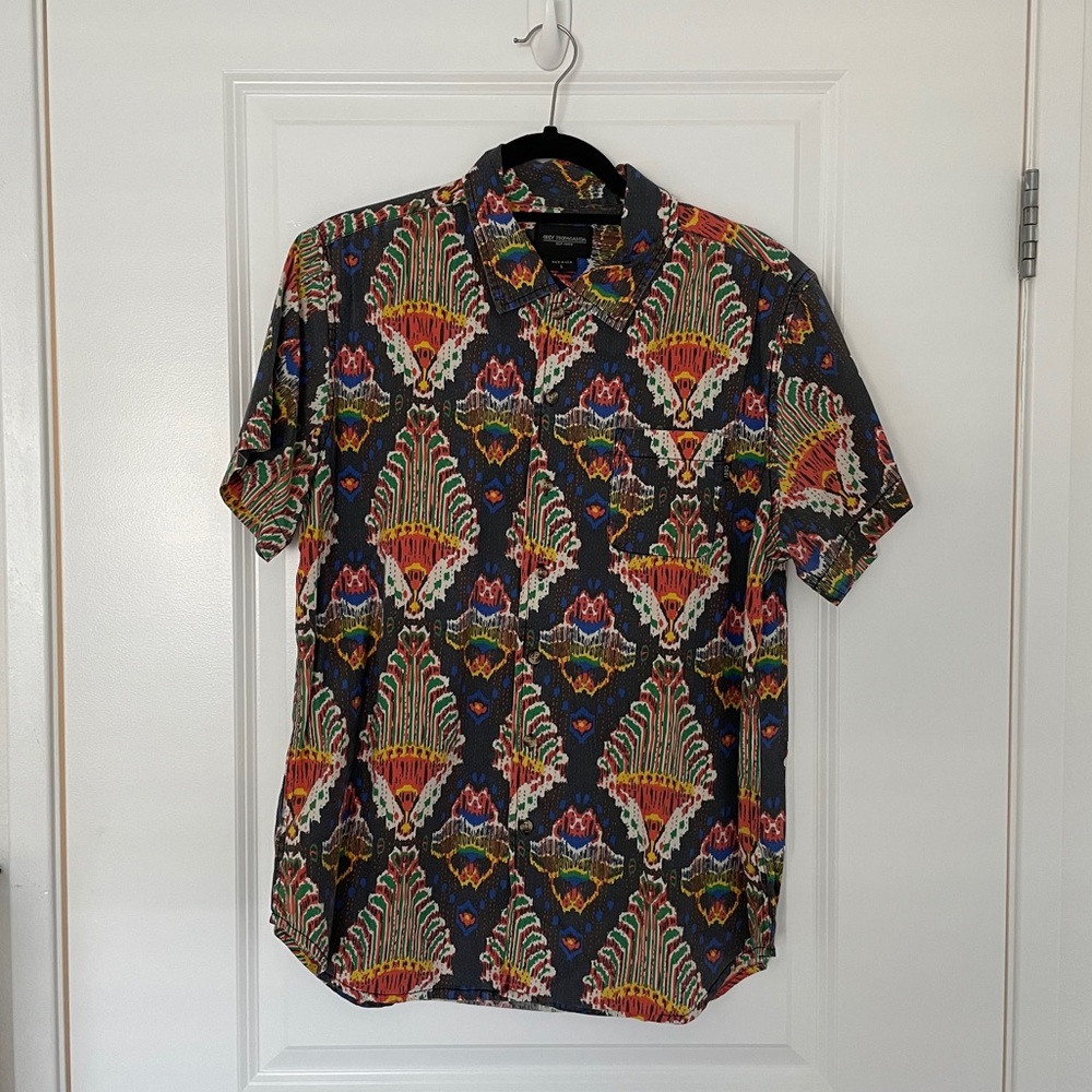 Rare/Trippy Obey Button Up!